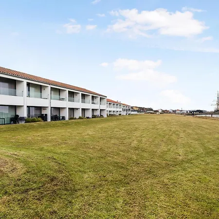 Waterfront Gem With Stunning Views Of Bay Hébergement de vacances Ebeltoft