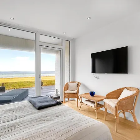 Well-appointed With Panoramic Views Of Vig * Ebeltoft