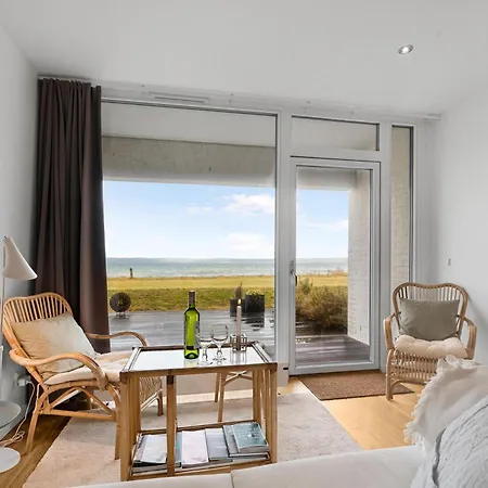 Well-appointed With Panoramic Views Of Vig
