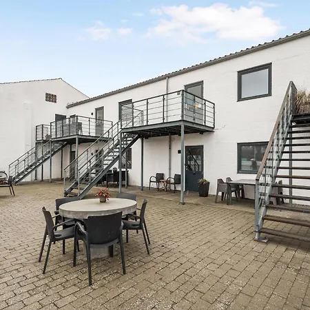 Waterfront Gem With Stunning Views Of Bay