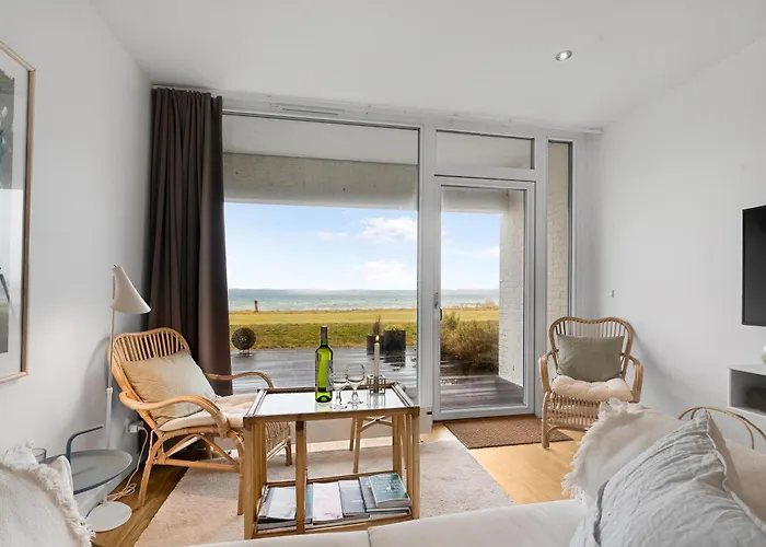 Waterfront Gem With Stunning Views Of Bay