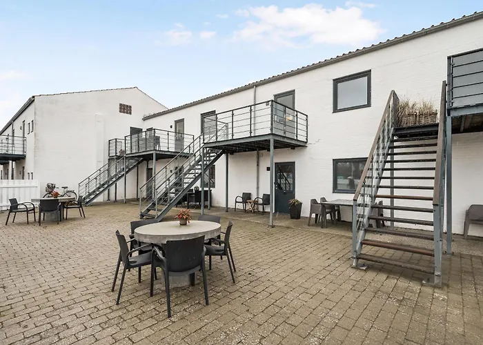 Waterfront Gem With Stunning Views Of Bay