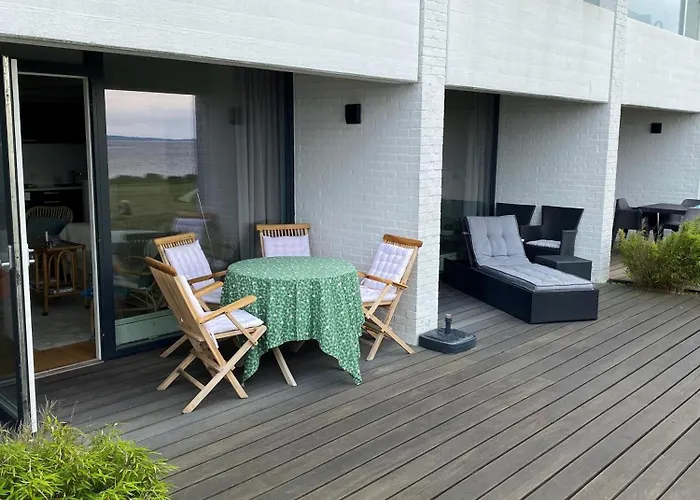 Hébergement de vacances Waterfront Gem With Stunning Views Of Bay